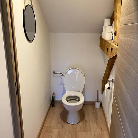 Vakantiehuis Maison En Pierre, Proche Du Futuroscope Scorbé-Clairvaux